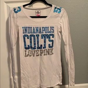 Long sleeve Colts too